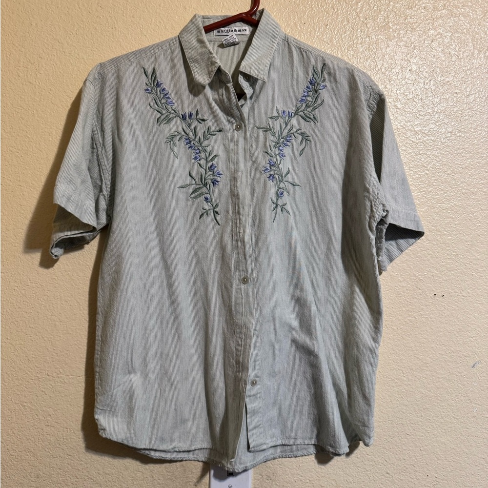 Vintage Maggie & Max  flowers embroidery stripped  blouse size med